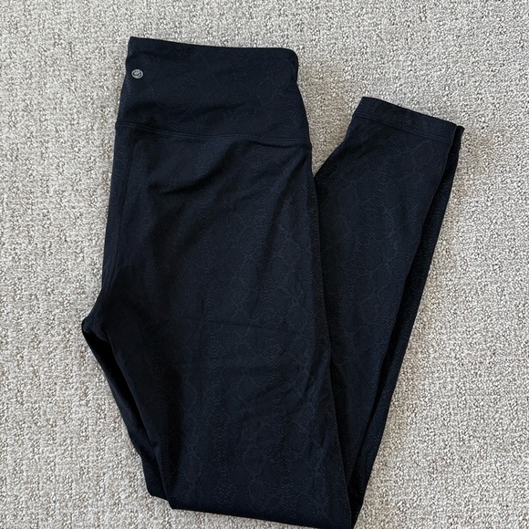 Women’s Black legging bundle. Size XL. - Picture 9 of 11